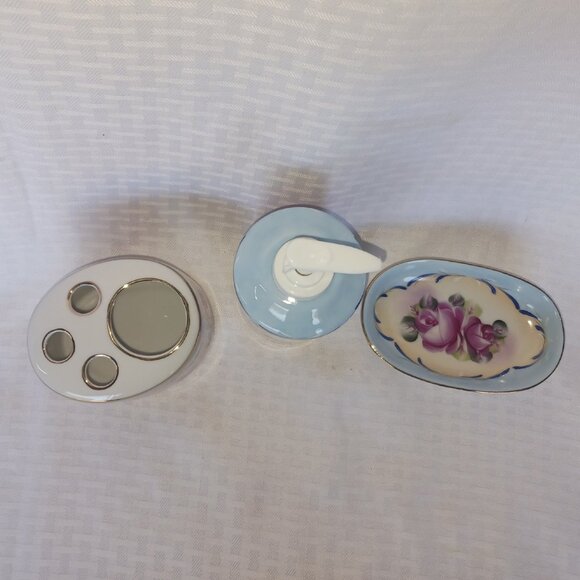 RS Prussia Ceramic Bath 3 Piece Set, Soap Dish, Tooth Brush Holder & Lotion Pump - Picture 6 of 6
